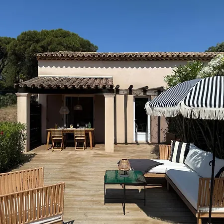 Window On Ramatuelle Daire *