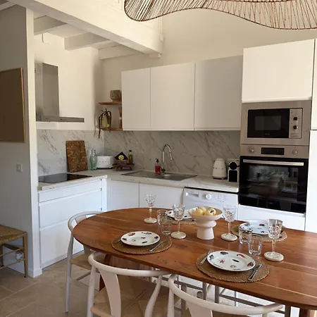 Window On Ramatuelle 아파트 쎙뜨호뻬