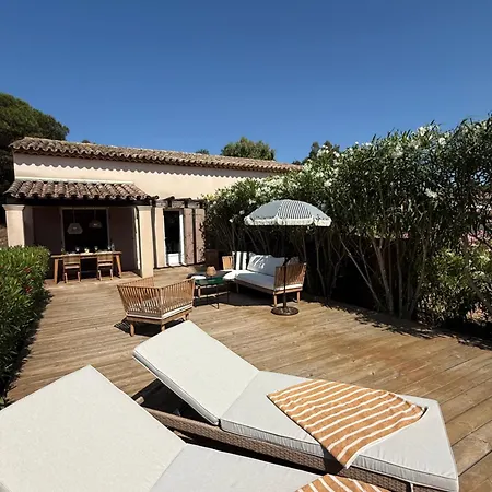 Window On Ramatuelle 쎙뜨호뻬