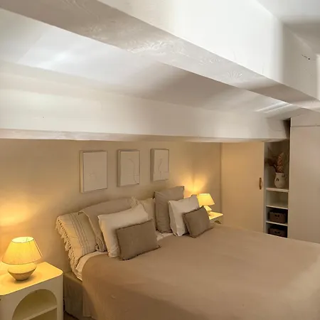 Daire Window On Ramatuelle Saint-Tropez