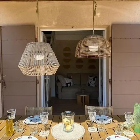 Daire Window On Ramatuelle Saint-Tropez