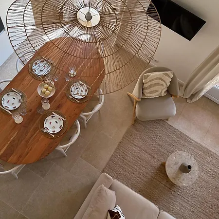 Window On Ramatuelle 쎙뜨호뻬